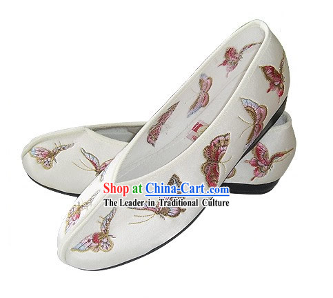 Chinese Traditional Handmade Embroidered Butterfly Satin Shoes _white_