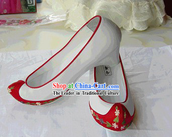 Traditional Embroidered White Korean National Shoes _ Children Korean Shoes