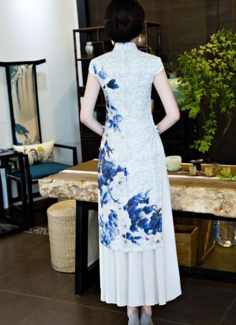 New Design Chinese Peony Wedding Dress for Bride