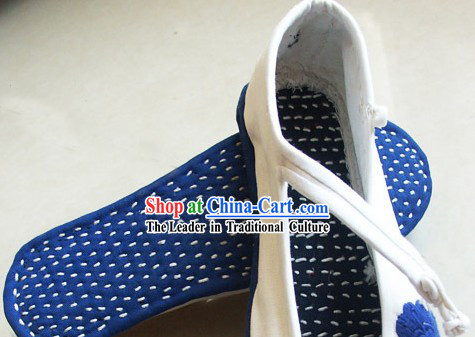 Chinese Traditional Handmade Embroidery Shoes
