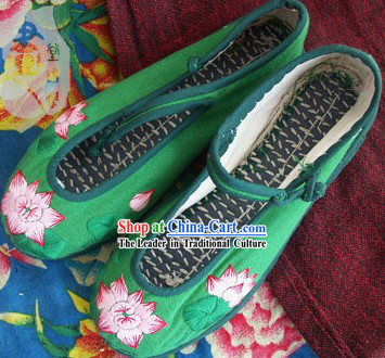 Chinese Traditional Embroidery Lotus Shoes