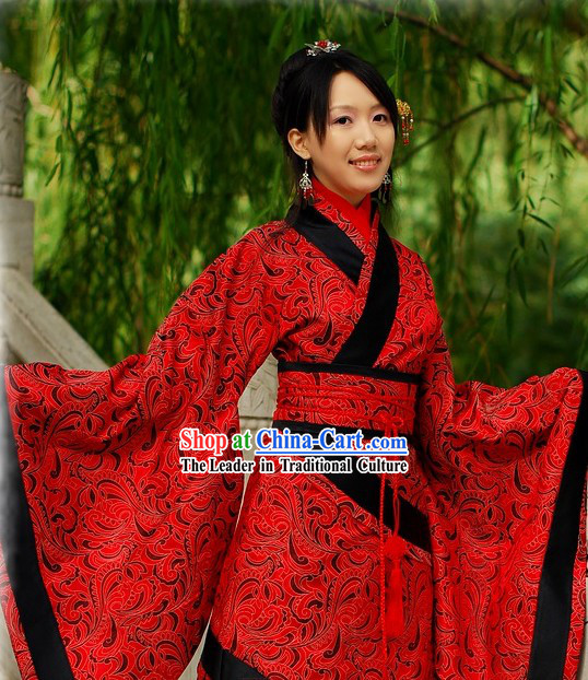 Chinese Classical Red Wedding Hanfu Garment for Women