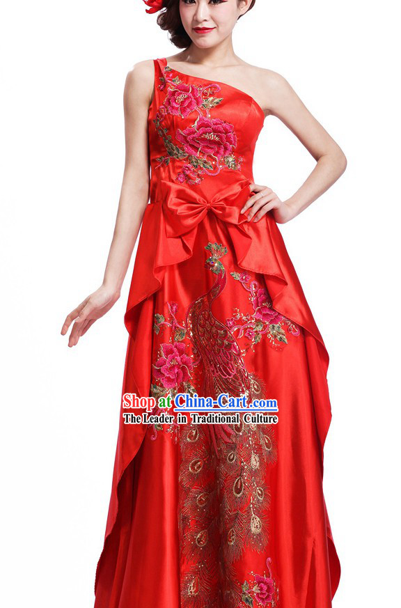 Chinese Classic One Shoulder Peacock Cheongsam for Ladies