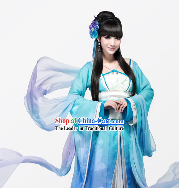 Ancient Chinese Light Blue Swordswoman Costumes