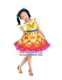 Traditional Chinese Dance Costumes and Headdress for Children