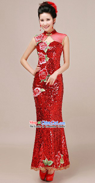 Traditional Chinese Wedding Red Lace Cheongsam Qipao and Hair Accessories for Brides