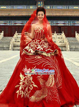 Traditional Chinese Red Phoenix Wedding Veil Clothing Skirt Evening Dress