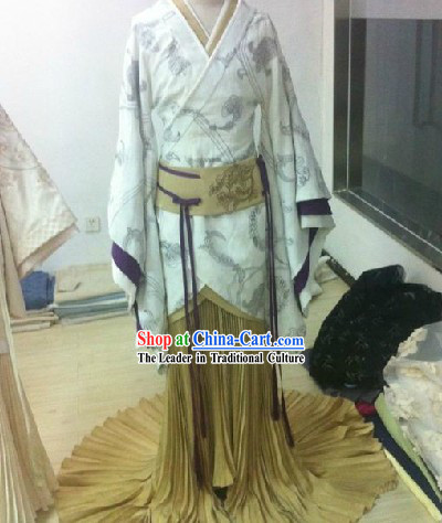 Ancient Chinese Han Dynasty Beauty Clothes for Brides with Long Trail