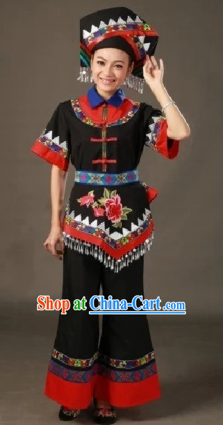 Zhuang Ethnic Traditional Costumes and Hat Complete Set for Women