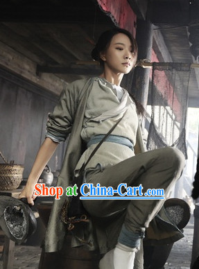 Chinese Kung Fu Girl Traditional Costumes