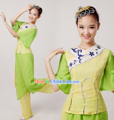Popular Chinese Fan Dance Costume