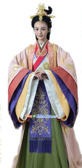 Traditional Chinese Princess Dresses and Hair Decorations