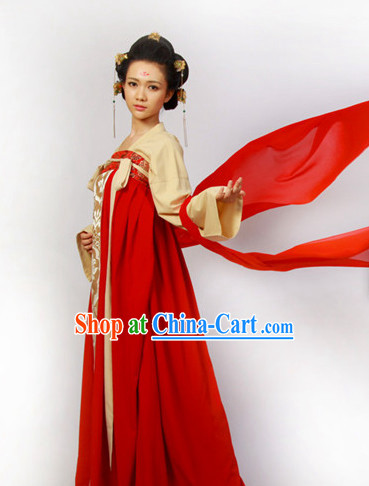 Tang Dynasty Costume in China for Women