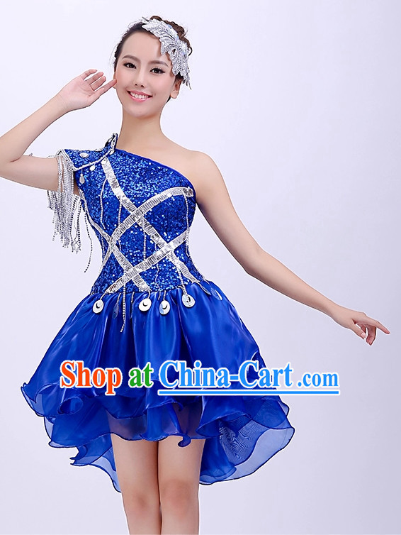 Chinese Dancing Outfit and Hair Decorations for Girls