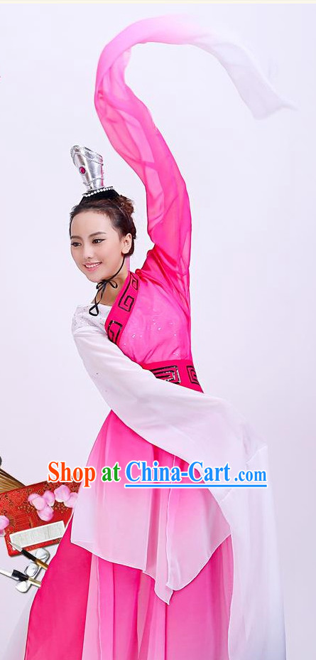 Chinese Long Sleeves Dancing Costumes and Headpieces