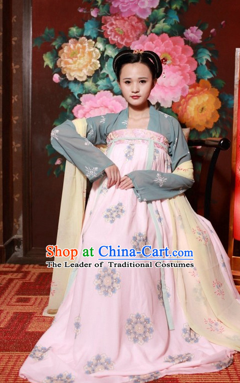 Chinese Tang Dynasty Costumes