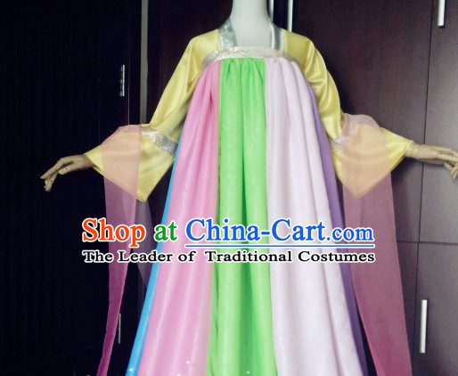 Chinese Tang Dynasty Clothing for Women