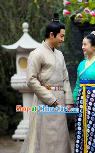 Traditional Chinese Hanfu Dresses for Men