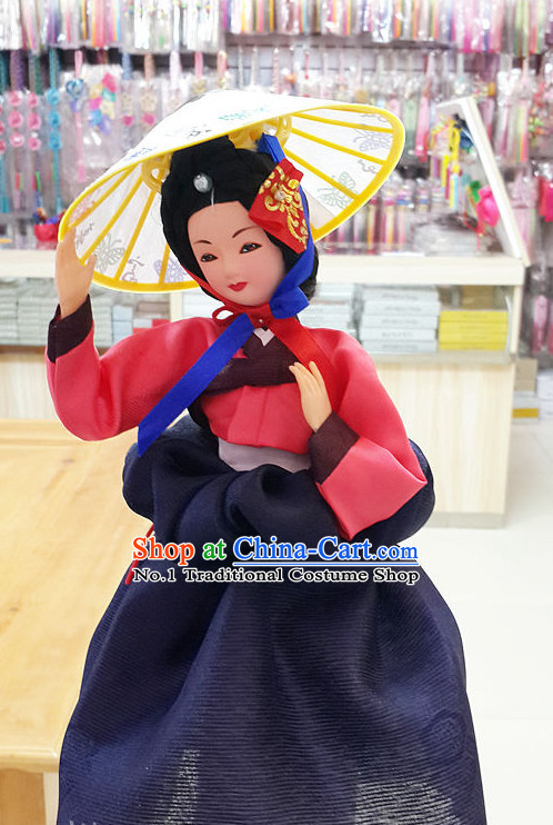 Korean Traditional Hanbok Artist Statue