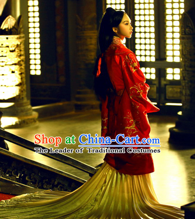 China Classic Red Wedding Dresses Complete Set for Brides