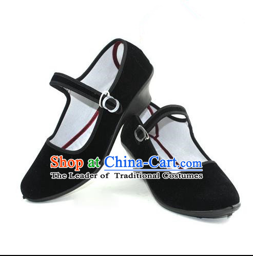 Traditional Chinese Miao Nationality Shoes, Hmong Female Ethnic Shoes, Chinese Minority Nationality Embroidery Fabric Shoes for Women