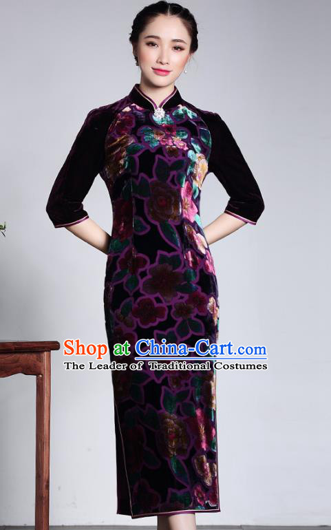 Traditional Ancient Chinese Young Lady Purple Velvet Two-piece Cheongsam, Republic of China Stand Collar Qipao Tang Suit Dress for Women