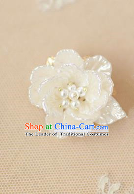 Traditional Korean Accessories White Shell Flower Brooch for Women