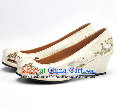 Traditional Korean National Wedding Shoes Embroidered Shoes, Asian Korean Hanbok Embroidery White Bride Court Shoes for Women