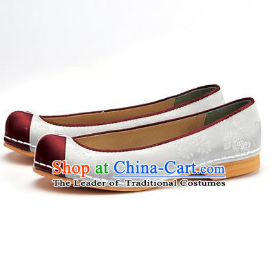 Traditional Korean National Wedding Shoes White Embroidered Shoes, Asian Korean Hanbok Flat Shoes for Women