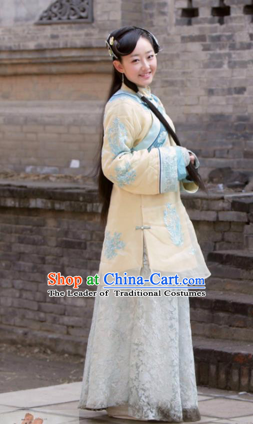 Traditional Chinese Qing Dynasty Nobility Young Lady Xiuhe Suit, China Ancient Manchu Lady Embroidered Dress Costume for Women