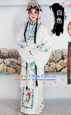 Chinese Beijing Opera Actress Costume White Embroidered Cape, Traditional China Peking Opera Diva Embroidery Clothing