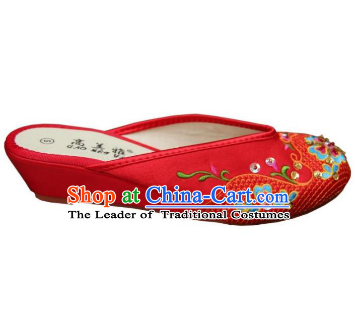 Traditional Chinese National Bride Red Paillette Embroidered Shoes, China Handmade Embroidery Flowers Hanfu Slippers for Women