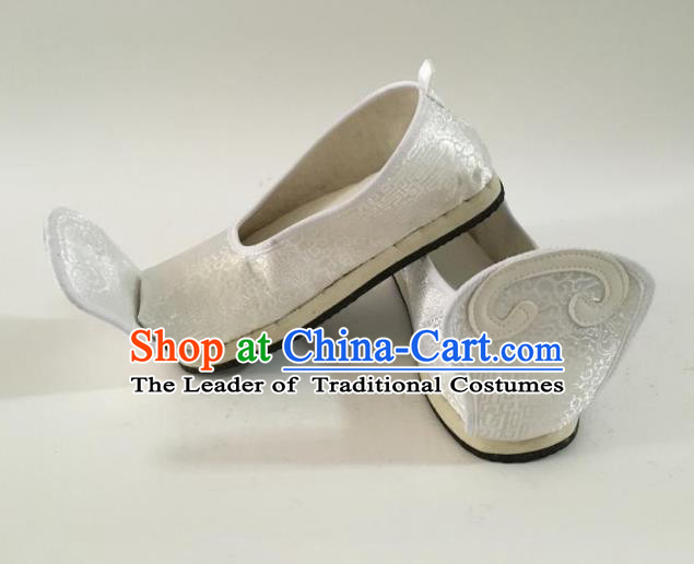Traditional Chinese Ancient Han Dynasty Princess Embroidered White Blood Stained Shoes, China Handmade Hanfu Embroidery Shoes for Women