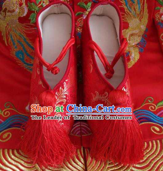 Traditional Chinese Ancient Han Dynasty Bride Red Embroidered Shoes, China Handmade Hanfu Wedding Embroidery Shoes for Women