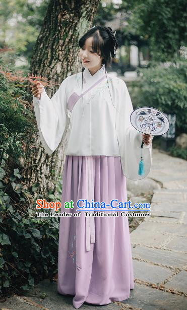 Traditional Chinese Ancient Ming Dynasty Nobility Lady Hanfu Costume Embroidered Blouse and Skirt for Women