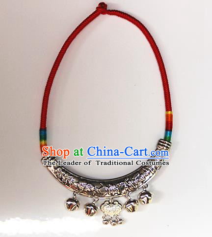 Traditional Chinese Miao Ethnic Minority Necklace, Hmong Handmade Silver Longevity Lock, Miao Ethnic Jewelry Accessories Collarbone Chain Necklace for Women