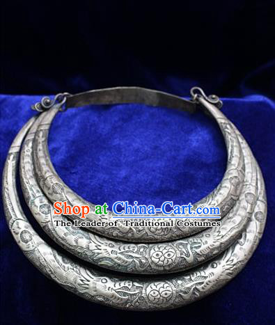 Traditional Chinese Miao Nationality Crafts Jewelry Accessory Necklace, Hmong Handmade Miao Silver Palace Lady Torque, Miao Ethnic Minority Dragon Collar for Women