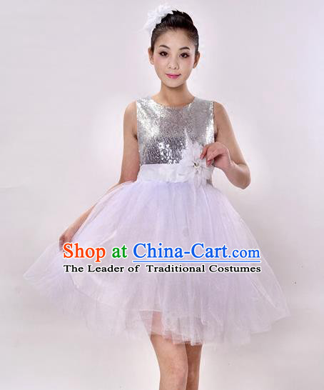Top Grade Professional Performance Catwalks Costume, China Chorus Compere Modern Dance Dress Paillette White Veil Bubble Dress for Women