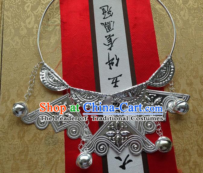 Traditional Chinese Miao Nationality Accessories Necklace, Hmong Female Ethnic Miao Sliver Tassel Necklet for Women