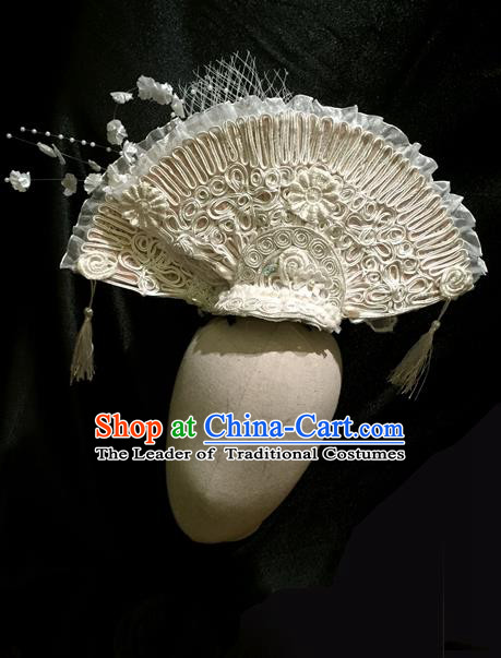 Top Grade Deluxe Asian Chinese White Lace Fan Hair Accessories, Halloween Brazilian Carnival Occasions Model Show Handmade Tassel Hair Clasp Headwear for Women