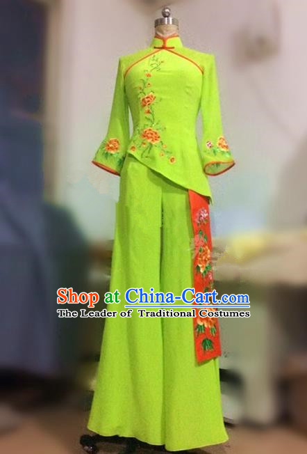 Traditional Ancient Chinese National Folk Yanko Dance Embroidery Costume, Elegant Hanfu China Classical Dance Dress Green Clothing for Women