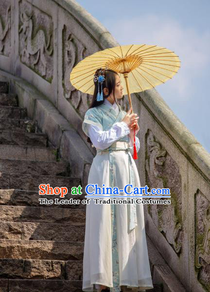 Traditional Chinese Ming Dynasty Young Lady Hanfu Costume, China Ancient Dress Palace Princess Peri Printing Clothing for Women