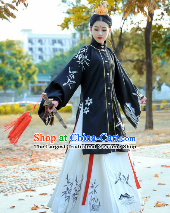 Chinese Ancient Maidenform Costumes Ming Dynasty Princess Embroidered Cloak and White Skirt for Women