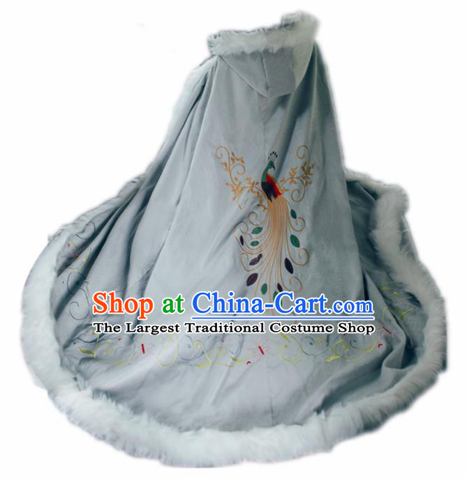 Chinese Traditional Costume Ancient Ming Dynasty Princess Embroidered Beige Cloak for Women