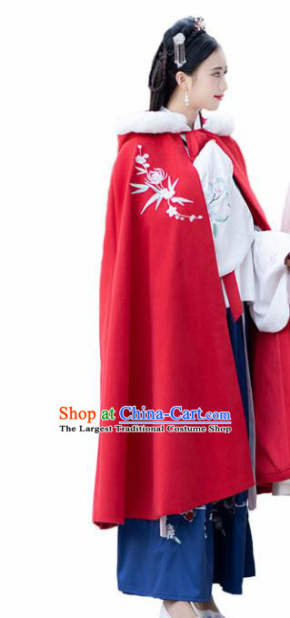 Chinese Ancient Ming Dynasty Princess Costume Embroidered Red Woolen Cloak for Women