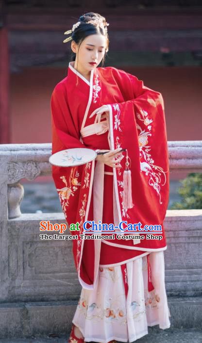 Ancient Chinese Han Dynasty Imperial Consort Costumes Embroidered Red Curving-front Robe for Women