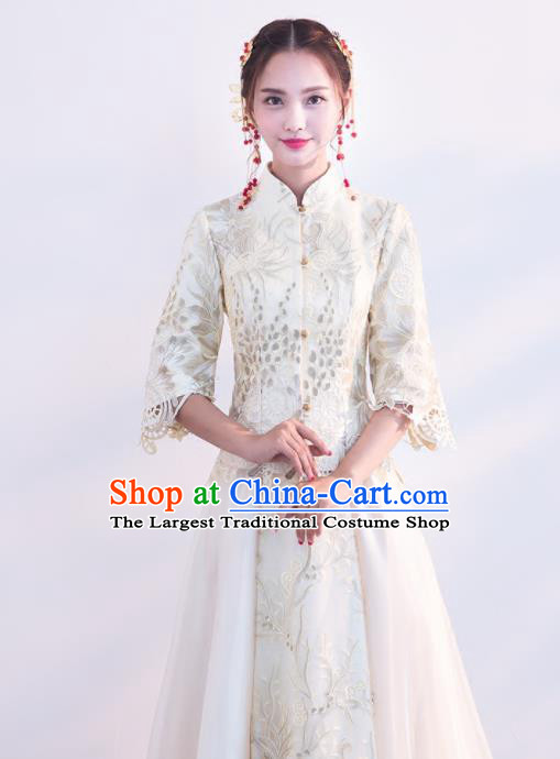 Chinese Traditional Embroidered Wedding Costumes White Xiuhe Suits Ancient Bride Dress for Women