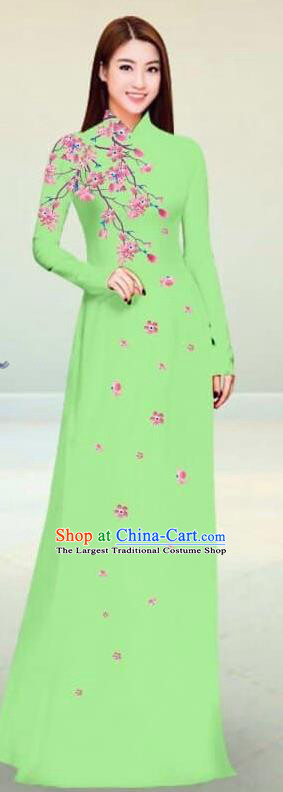Asian Vietnam Traditional Light Green Cheongsam Vietnamese Classical Ao Dai Qipao Dress for Women