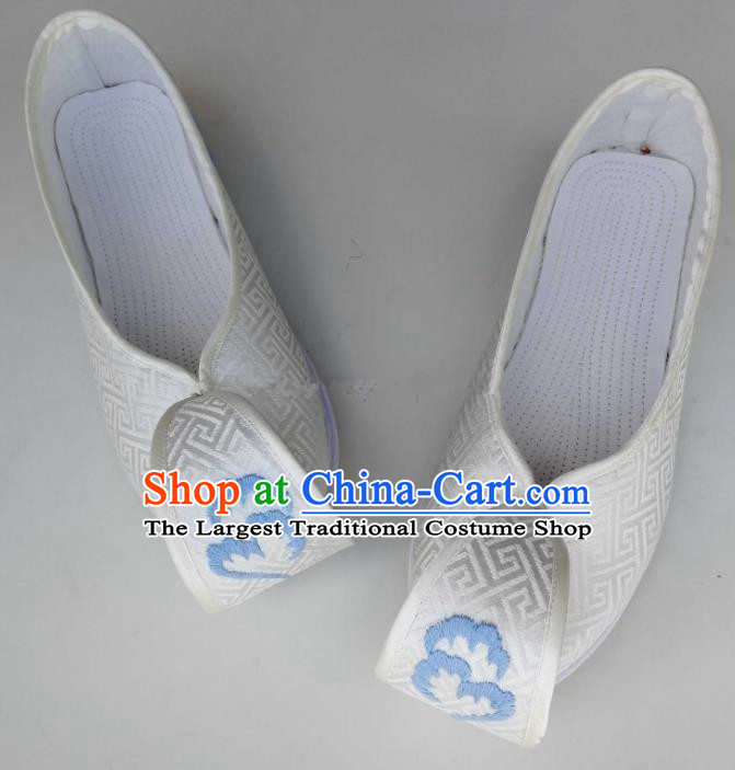 Chinese Traditional Hanfu Shoes Embroidered Shoes Handmade White Satin Shoes for Women