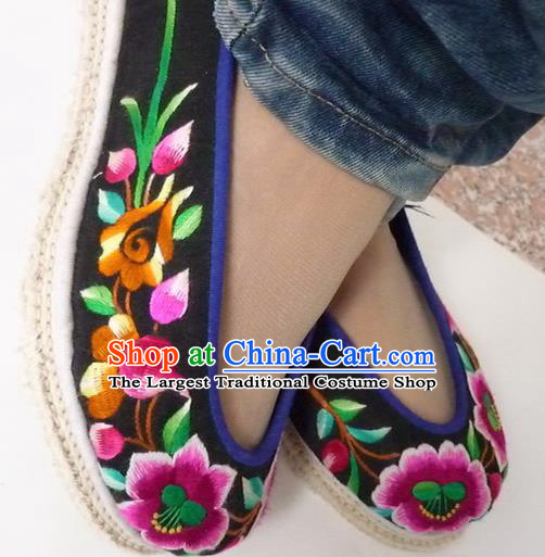 Chinese Traditional Hanfu Shoes Ancient Princess Black Embroidered Shoes Handmade Shoes for Women